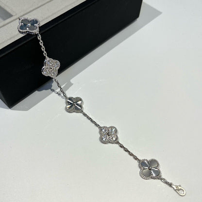 [RAFFINE] CLOVER 5 MOTIF LASER BRACELET COLLECTION