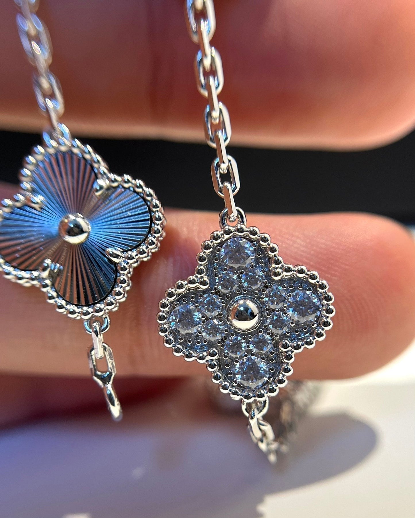 [RAFFINE] CLOVER 5 MOTIF LASER BRACELET COLLECTION