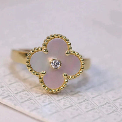 [RAFFINE]CLOVER PINK MOP RING GOLD DIAMOND