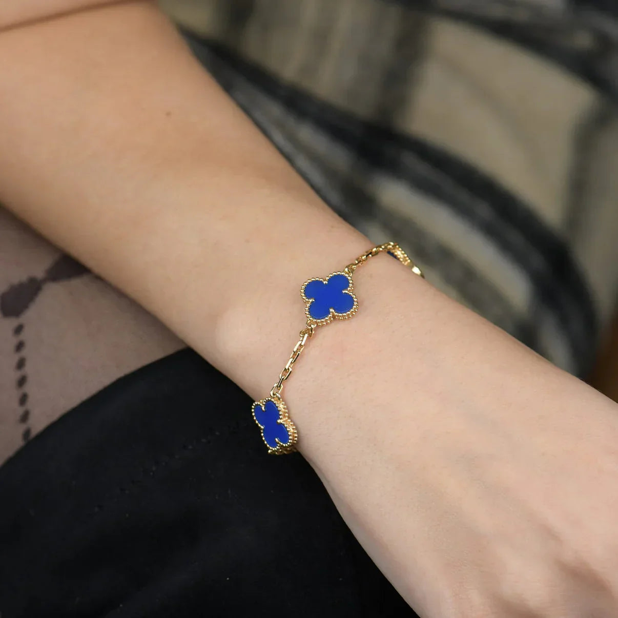 [RAFFINE] CLOVER 5 MOTIF BLUE AGATE BRACELET COLLECTION