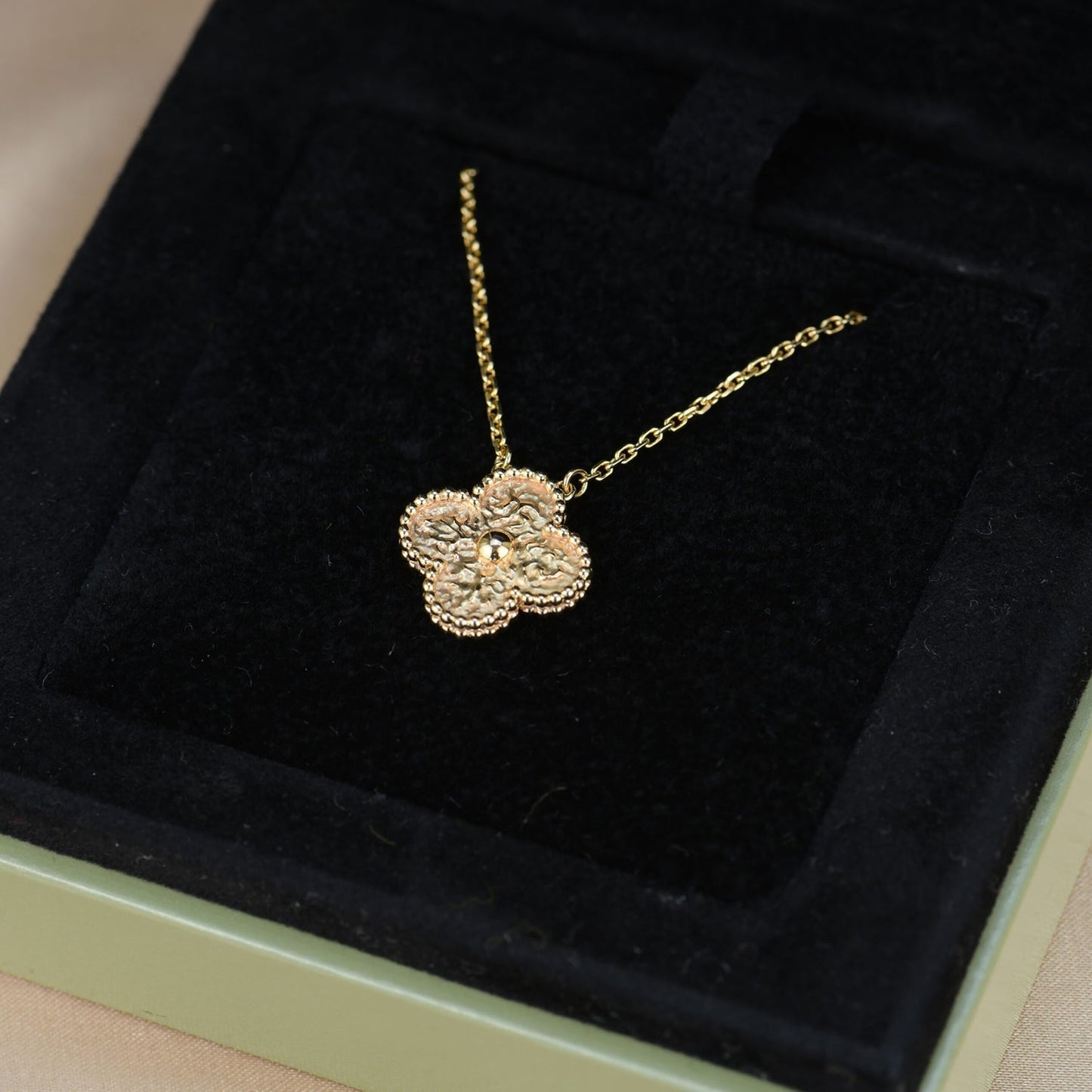 [RAFFINE]CLOVER 15MM  BRONZING NECKLACE