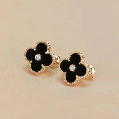 [RAFFINE]CLOVER MEDIUM 1 MOTIFS ONYX DIAMOND EARRINGS