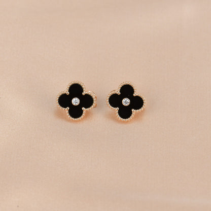 [RAFFINE]CLOVER MEDIUM 1 MOTIFS ONYX DIAMOND EARRINGS