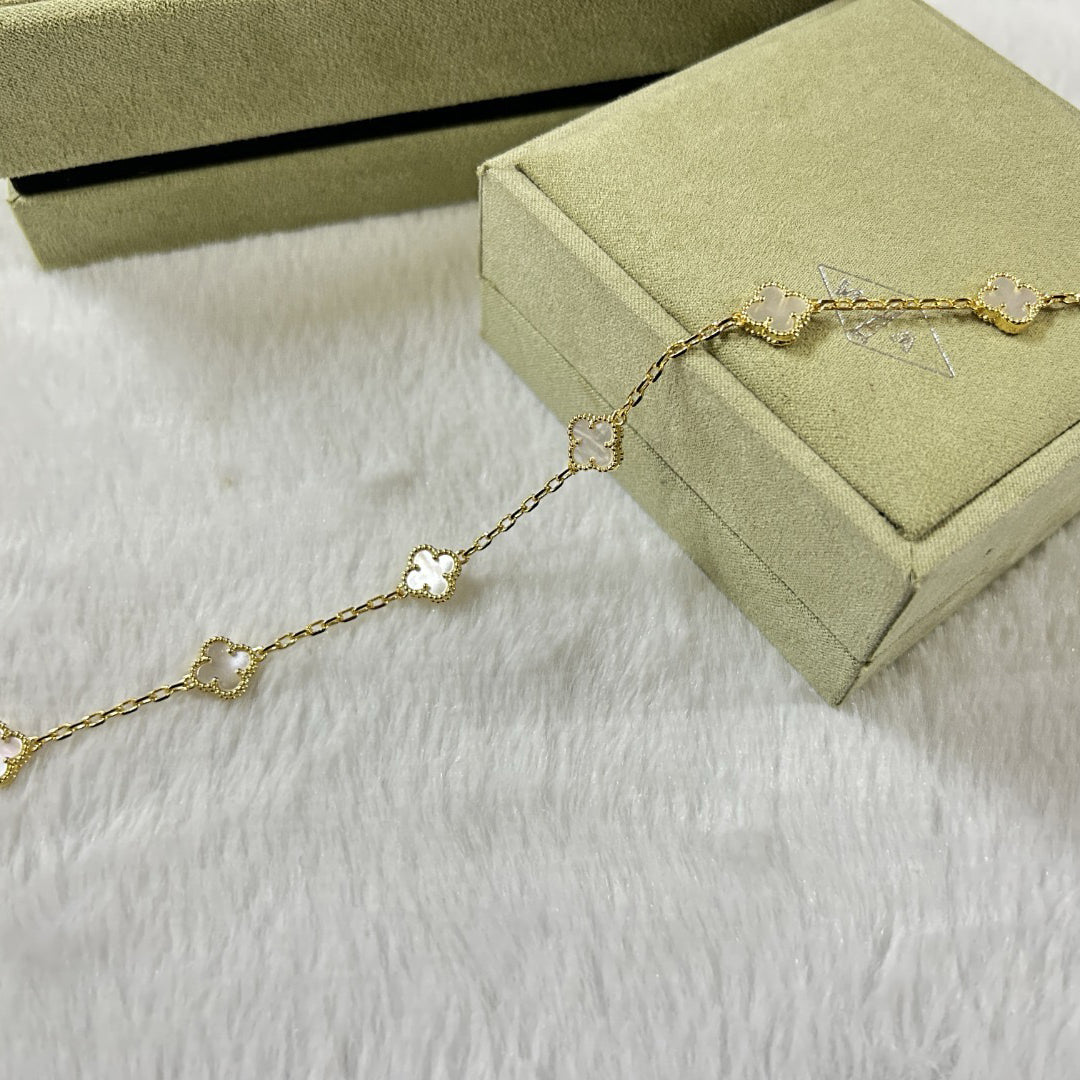 [RAFFINE]CLOVER 6 MOTIF WHITE MOP BRACELET