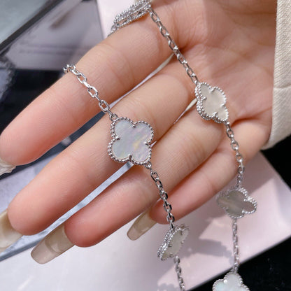 [RAFFINE]CLOVER 10 MOTIFS WHITE MOTHER OF PEARL NECKLACE