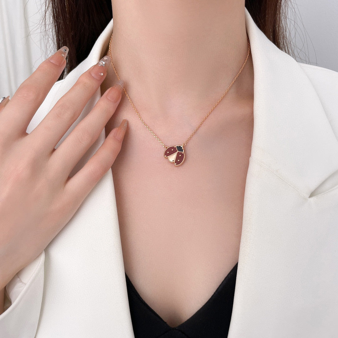 [RAFFINE]LUCKY  CARNELIANS LADYBUG NECKLACE