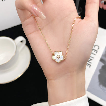 [RAFFINE]LUCKY  WHITE MOP  PLUM BLOSSOM NECKLACE