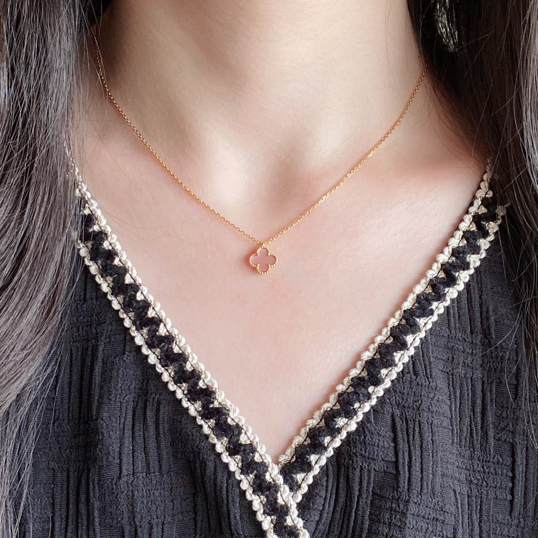 [RAFFINE]CLOVER 15MM PINK MOTHER-OF-PEARL SINGLE FLOWER NECKLACE