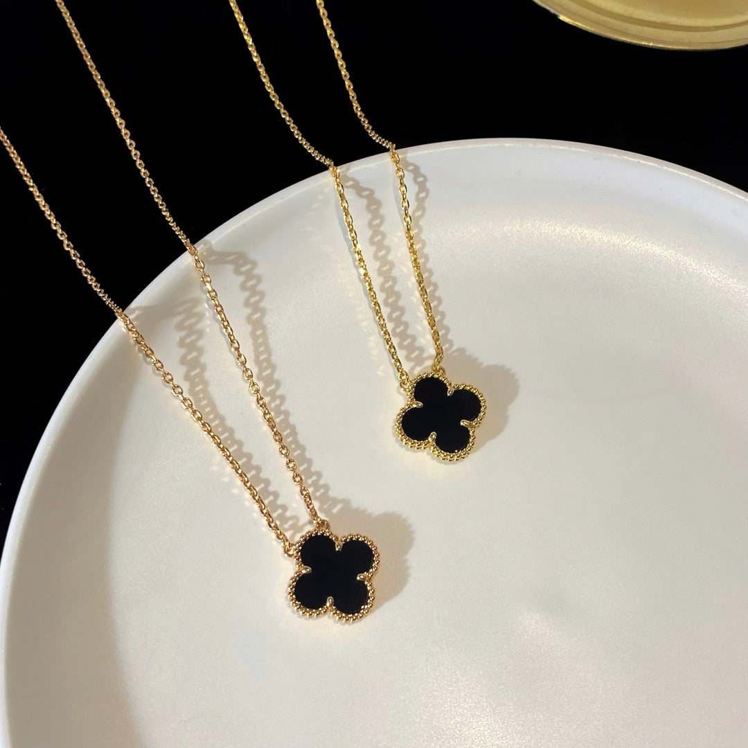 [RAFFINE]CLOVER 15MM BLACK ONYX SINGLE FLOWER NECKLACE