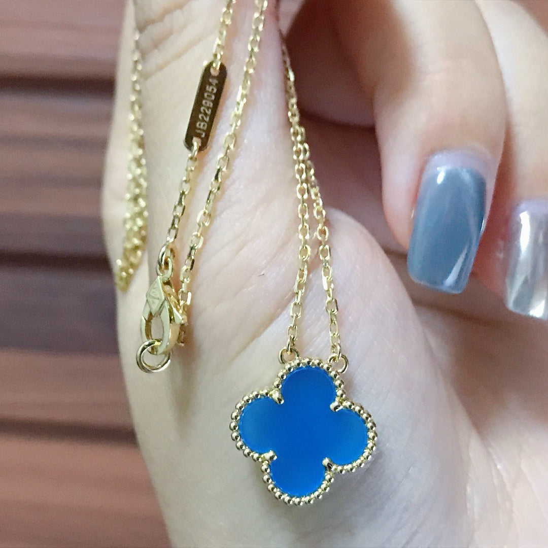 [RAFFINE]CLOVER 15MM BLUE AGATE NECKLACE