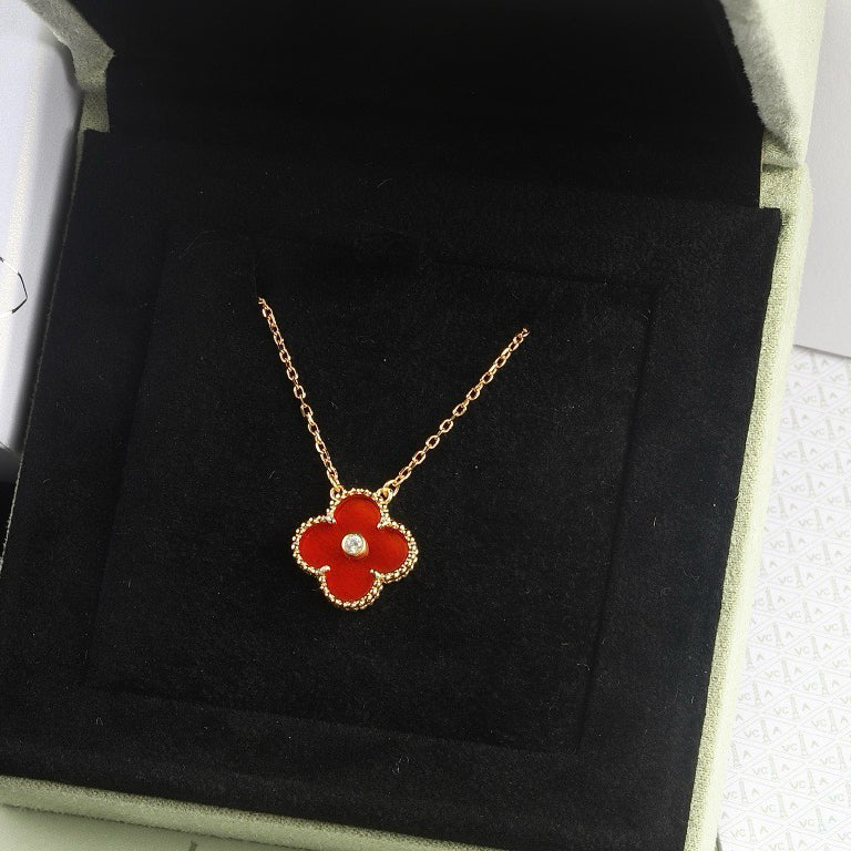 [RAFFINE]CLOVER 15MM DIAMOND CARNELIAN NECKLACE