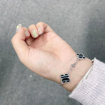 [RAFFINE] CLOVER 5 MOTIF PULSAR STONE BRACELET COLLECTION