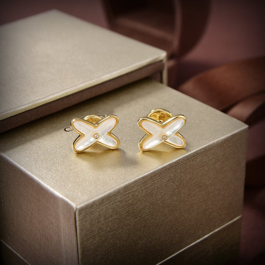 [RAFFINE]JEUX DE WHITE MOP GOLD DIAMOND EARRINGS