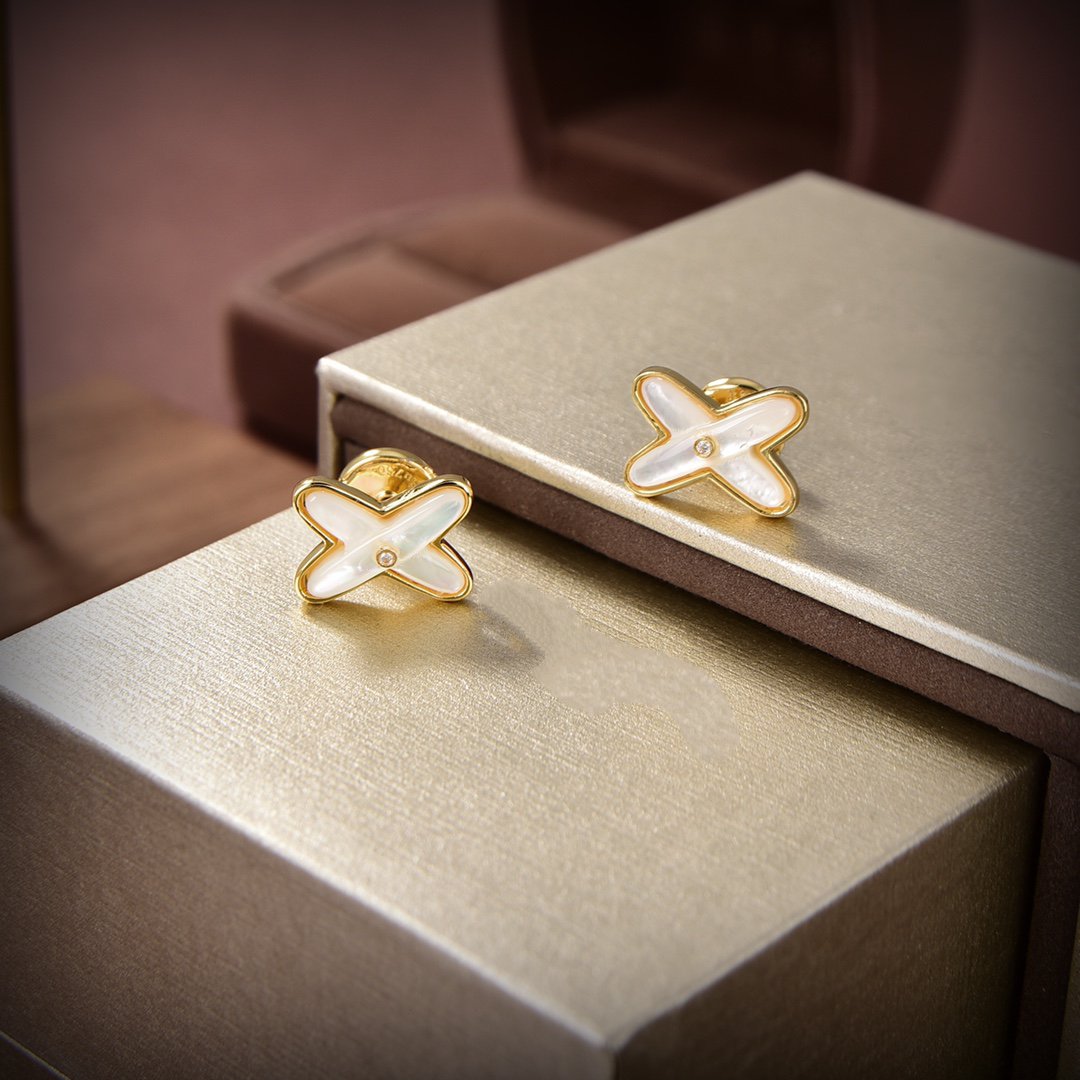 [RAFFINE]JEUX DE WHITE MOP GOLD DIAMOND EARRINGS