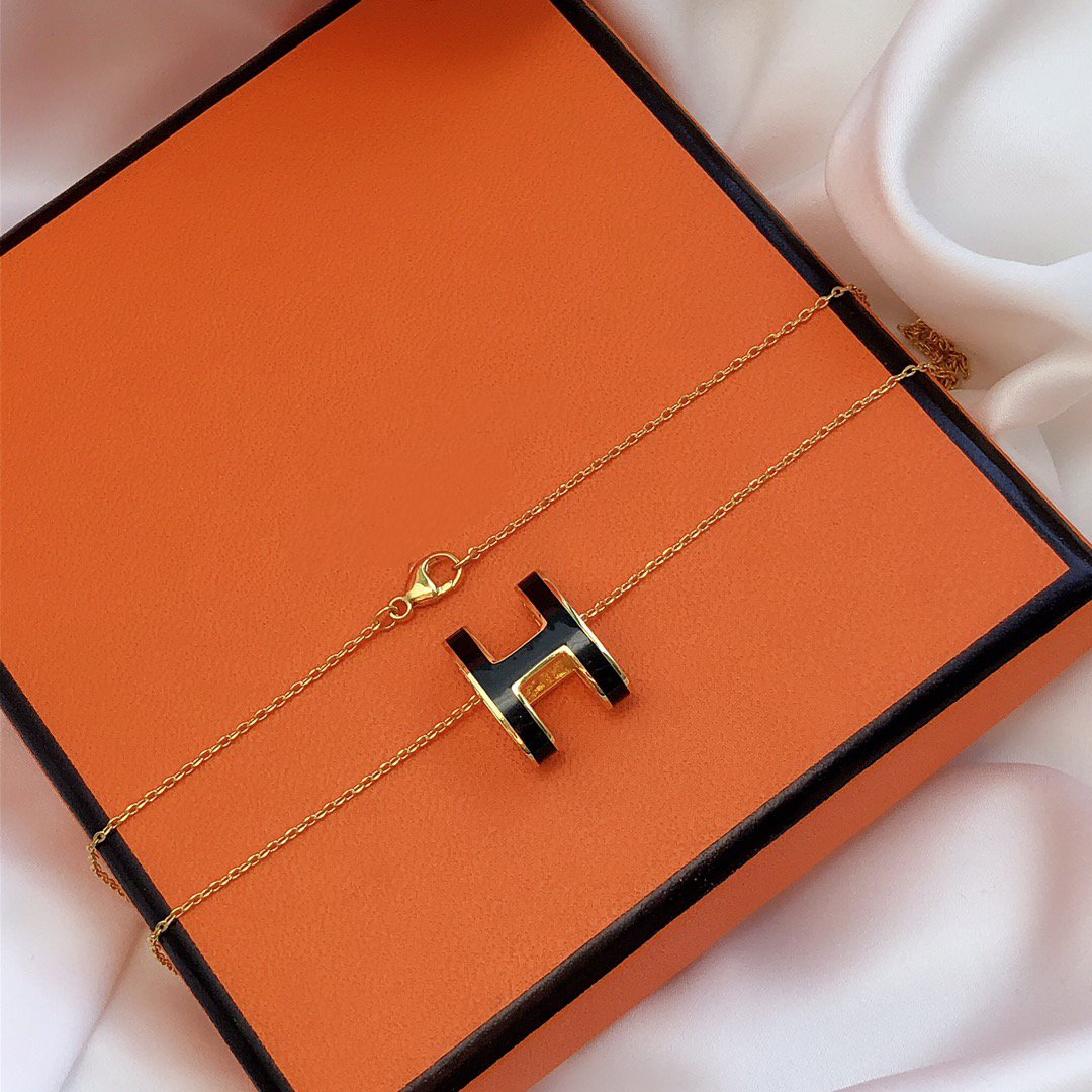 [RAFFINE]HM CLIC BLACK ENAMEL GOLD NECKLACE
