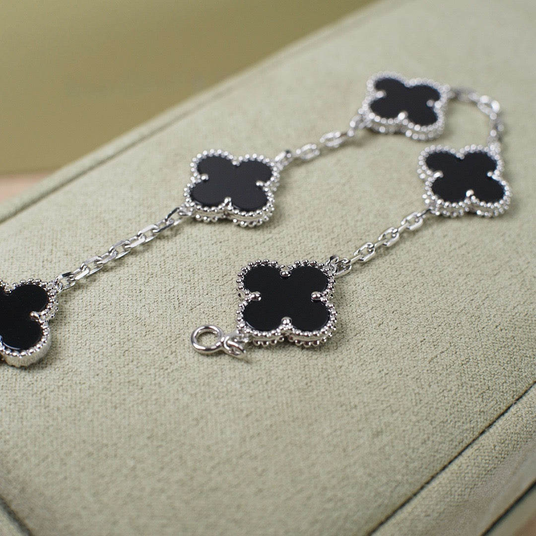 [RAFFINE] CLOVER 5 MOTIF ONYXS BRACELET COLLECTION