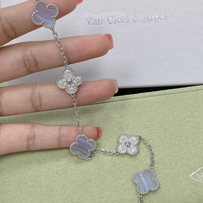 [RAFFINE] CLOVER 5 MOTIF PURPLE CHALCEDONY BRACELET COLLECTION