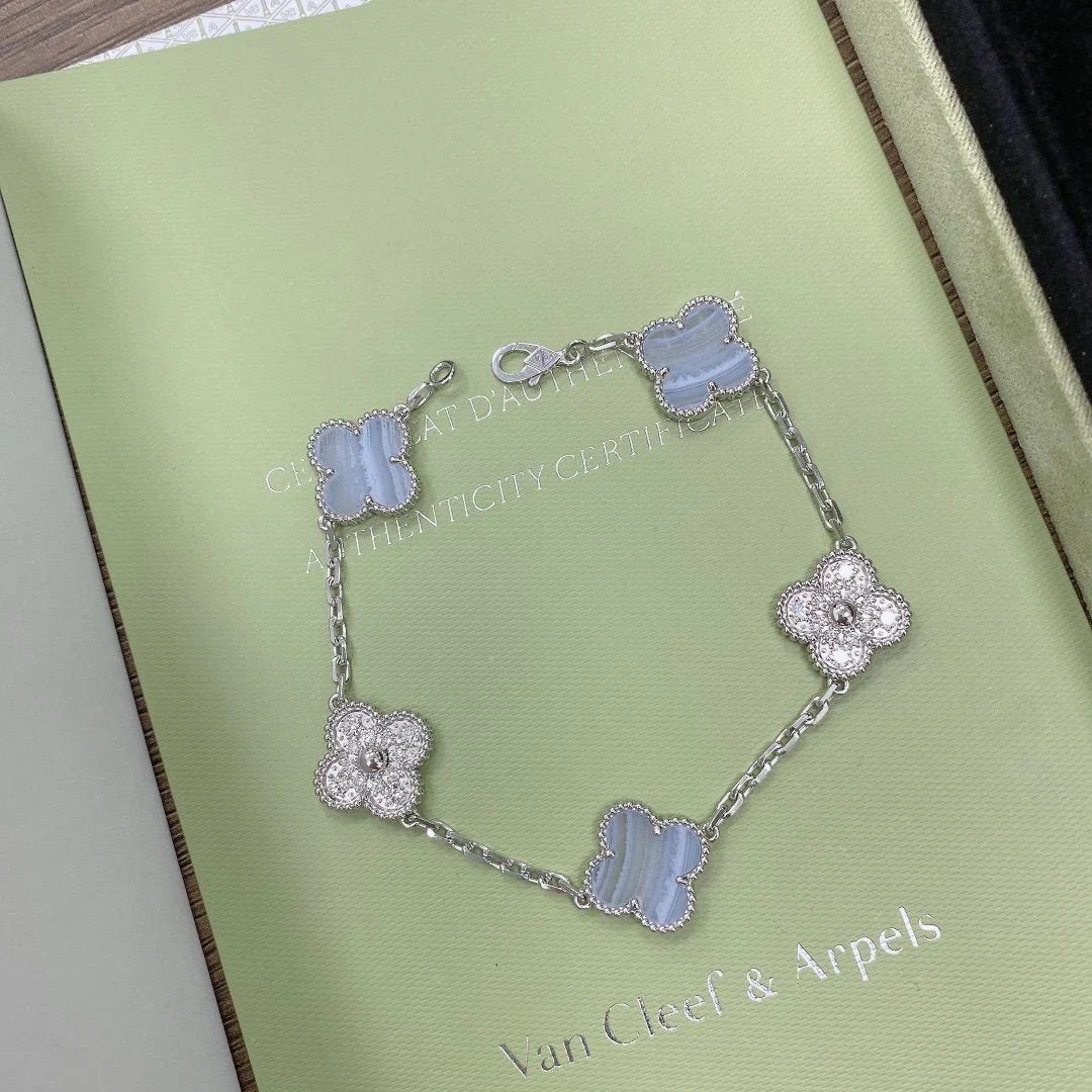 [RAFFINE] CLOVER 5 MOTIF PURPLE CHALCEDONY BRACELET COLLECTION