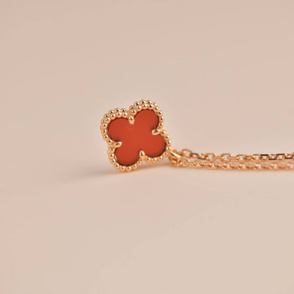 [RAFFINE]CLOVER MINI 9.5MM WHITE CARNELIANS NECKLACE