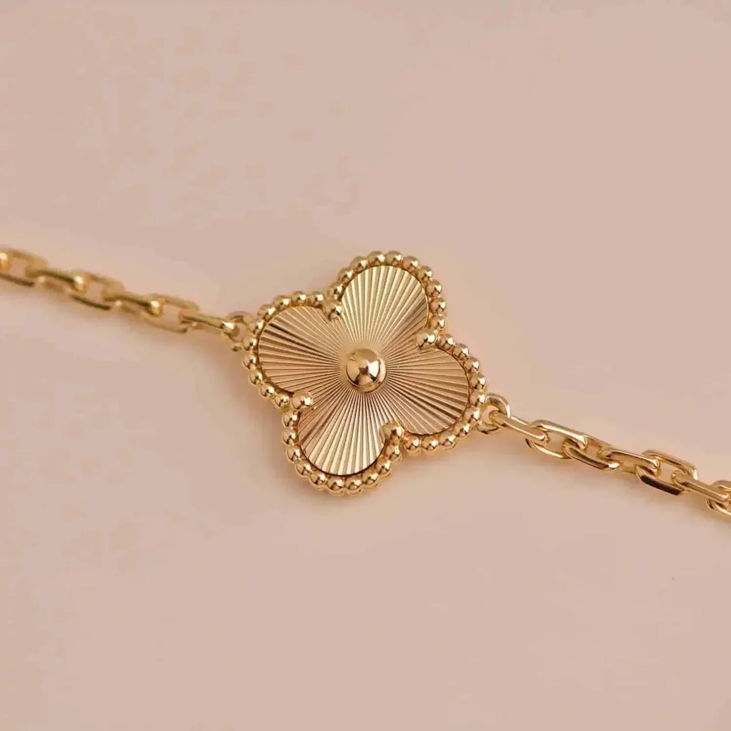 [RAFFINE] CLOVER 5 MOTIF LASER BRACELET COLLECTION