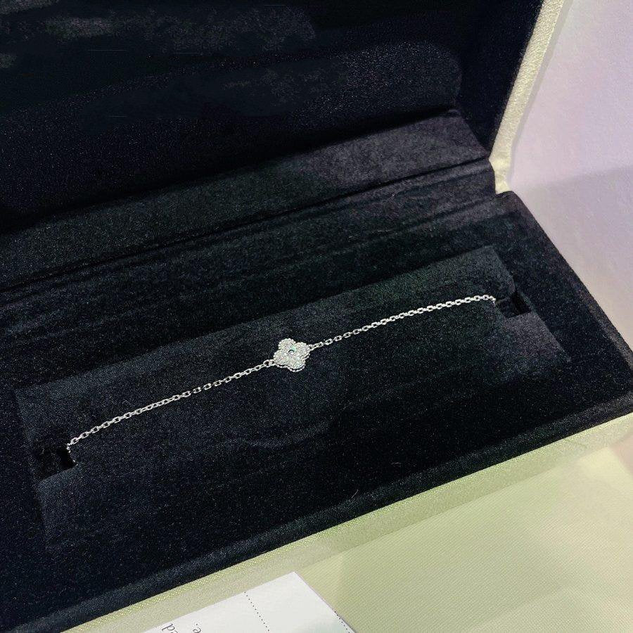 [RAFFINE]CLOVER  SINGLE FLOWER BRACELET SILVER