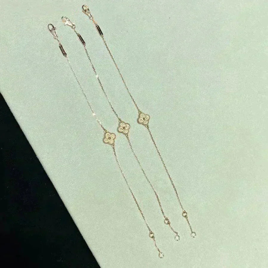 [RAFFINE]CLOVER SINGLE FLOWER BRACELET