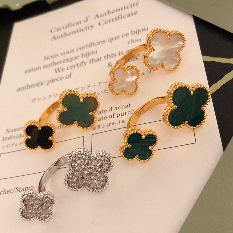 [RAFFINE]CLOVER BETWEEN THE FINGER RING