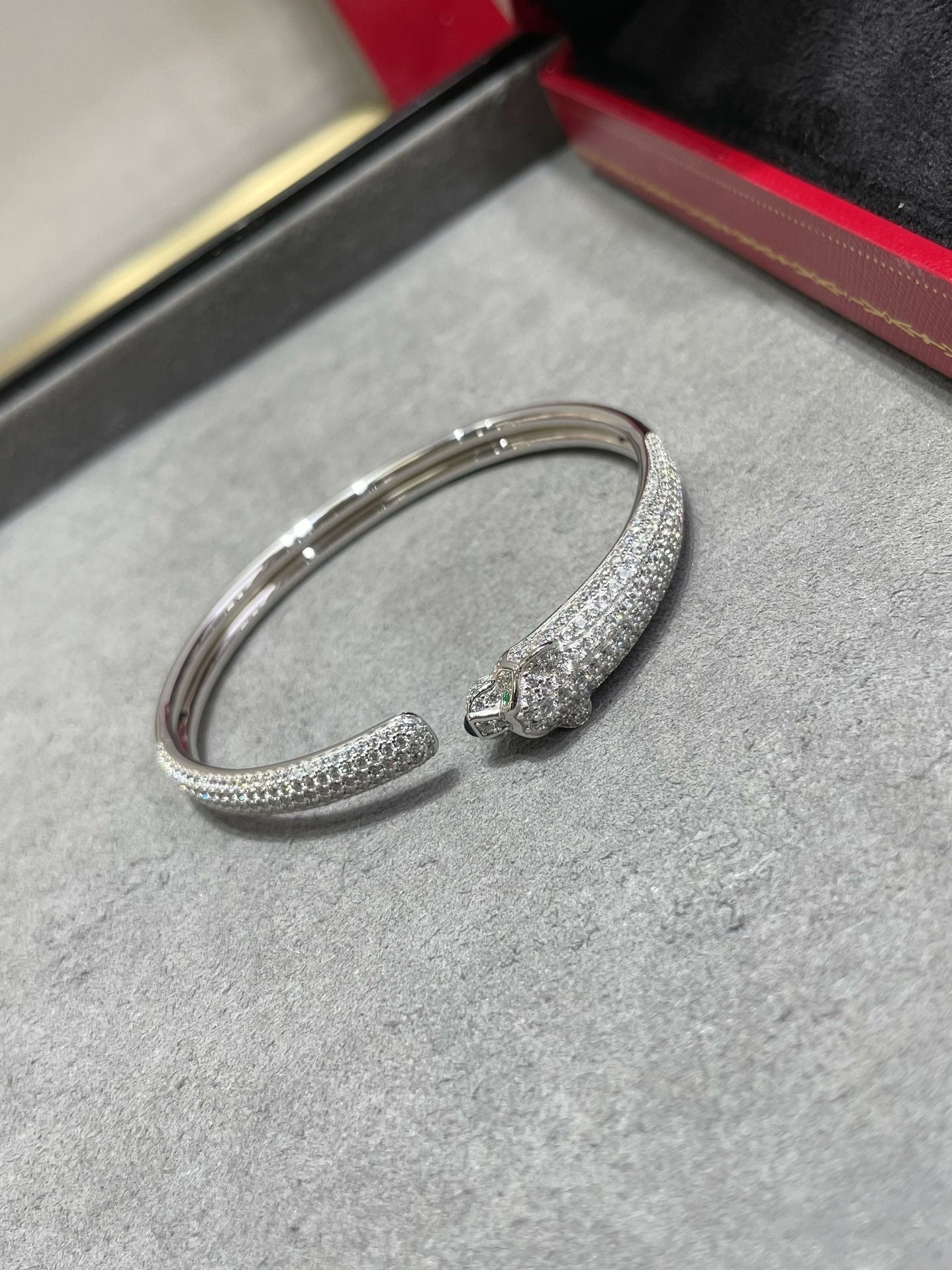 [RAFFINE]PANTHERE FULL DIAMOND OPEN BRACELET