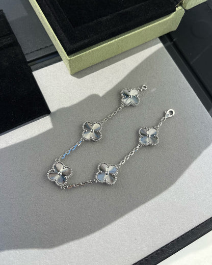 [RAFFINE] CLOVER 5 MOTIF LASER BRACELET COLLECTION
